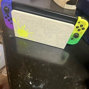Nintendo Switch OLED Splatoon edition